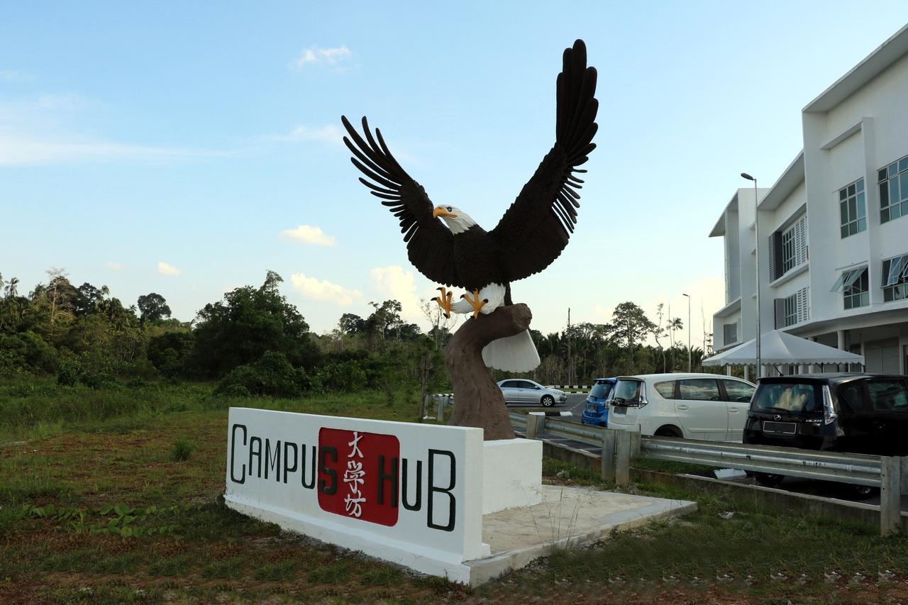 Place2Stay @ Campus Hub Kota Samarahan Exterior foto